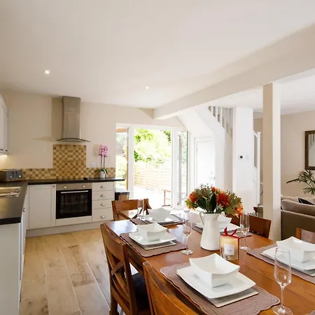 Orchard Croft Lodge: Spacious Family Retreat Near Wittering Beach Chichester Exterior photo