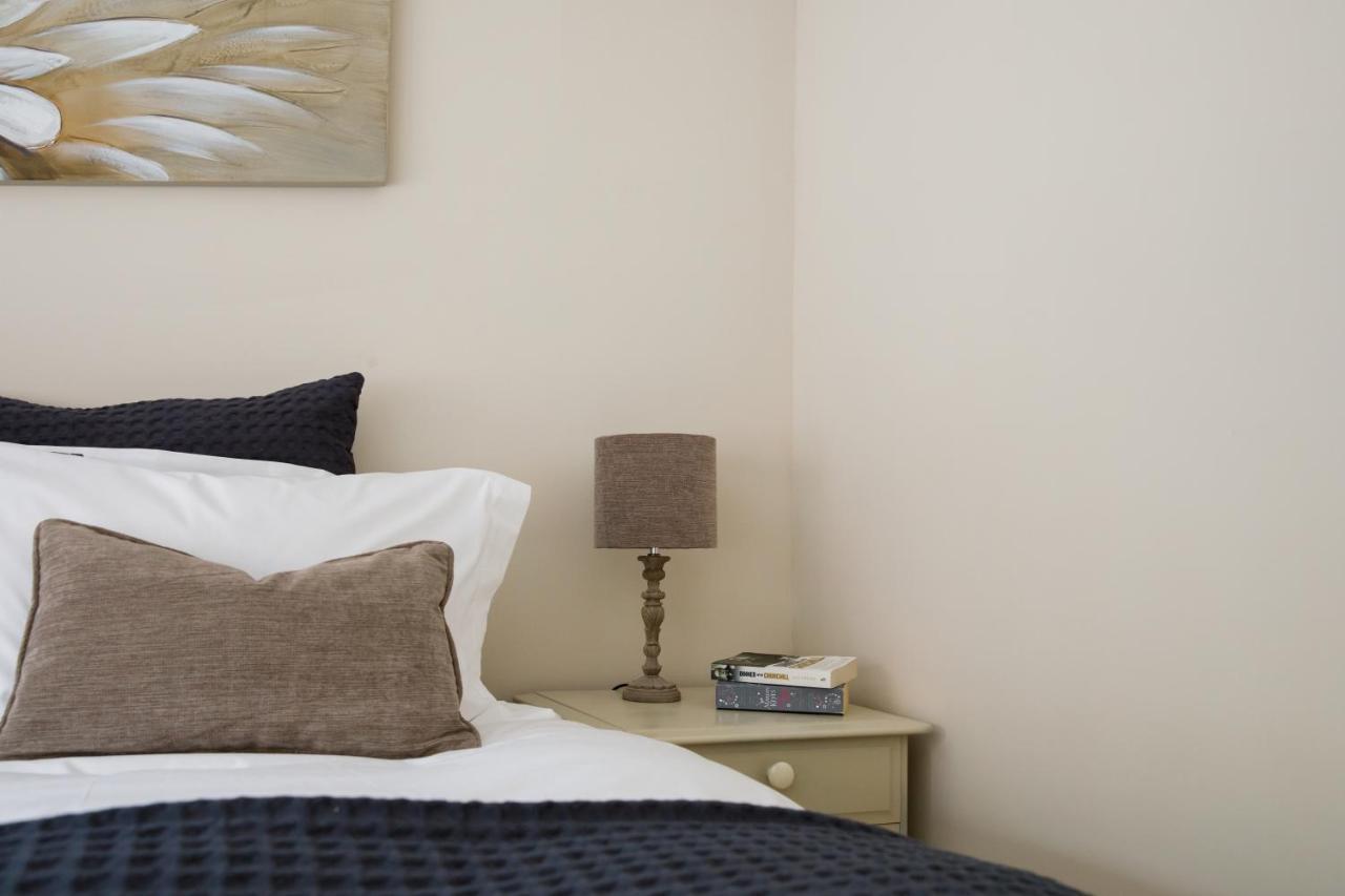Holiday home Orchard Croft Lodge: Spacious Family Retreat Near Wittering Chichester