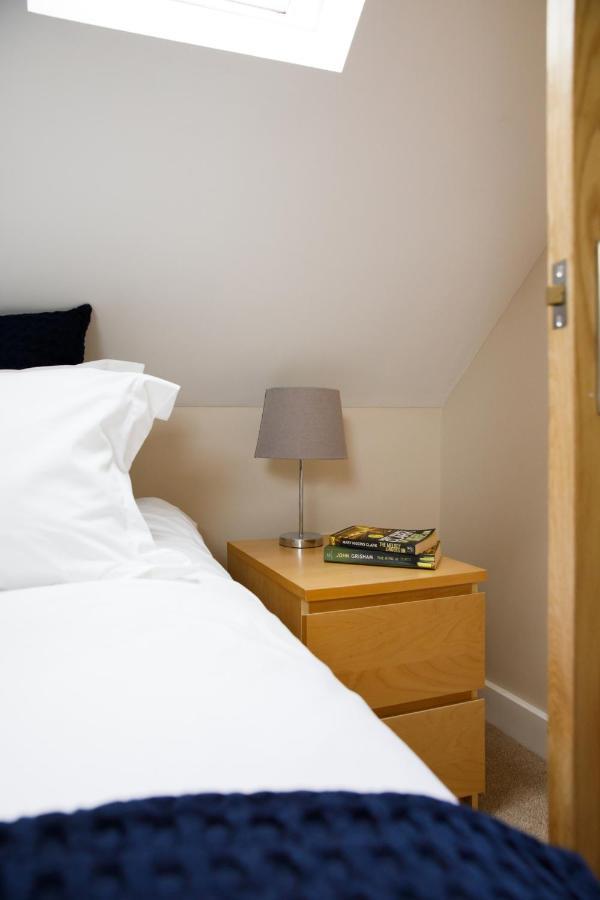 Orchard Croft Lodge: Spacious Family Retreat Near Wittering * Chichester